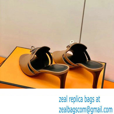 Hermes Kelly Buckle Cute Sandals Brown