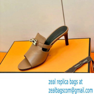 Hermes Kelly Buckle Cute Sandals Brown