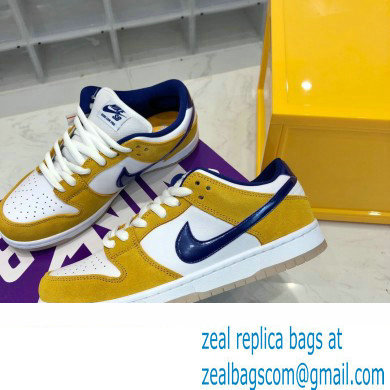 Nike Dunk Low Sneakers 22