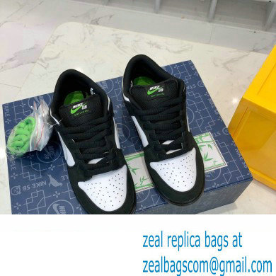 Nike Dunk Low Sneakers 32