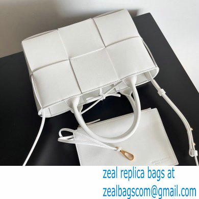 Bottega Veneta Mini intreccio leather arco tote bag with detachable strap White - Click Image to Close
