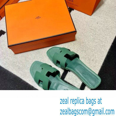 Hermes Oran Flat slippers in epsom leather vert lierre