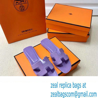 Hermes Oran Flat slippers in epsom leather violet