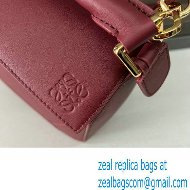 LOEWE Small Puzzle bag in in classic calfskin burgundy 2024