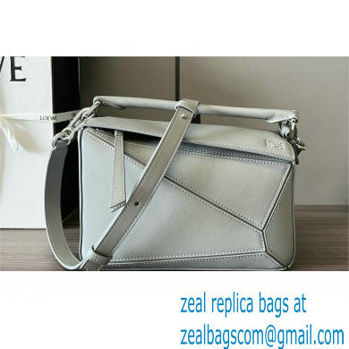 LOEWE Small Puzzle bag in in classic calfskin gray 2024