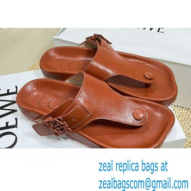 Loewe Ease toe post Women/Men sandals in goatskin Tan 2024