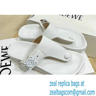 Loewe Ease toe post Women/Men sandals in goatskin White 2024