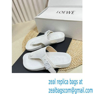 Loewe Ease toe post Women/Men sandals in goatskin White 2024