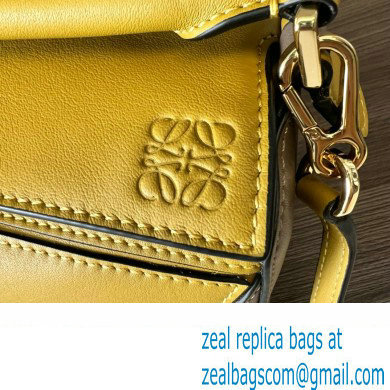 Loewe Mini Puzzle bag in classic calfskin Ochre/Soft White 2024