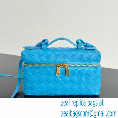 Bottega Veneta Intrecciato leather BANG BANG vanity case LAKE BLUE 2024