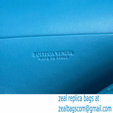 Bottega Veneta Intrecciato leather BANG BANG vanity case LAKE BLUE 2024