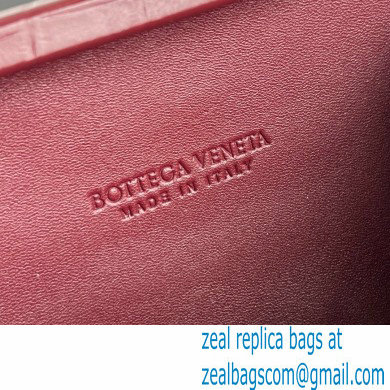 Bottega Veneta crocodile pattern Knot Minaudiere clutch Bag burgundy 2024