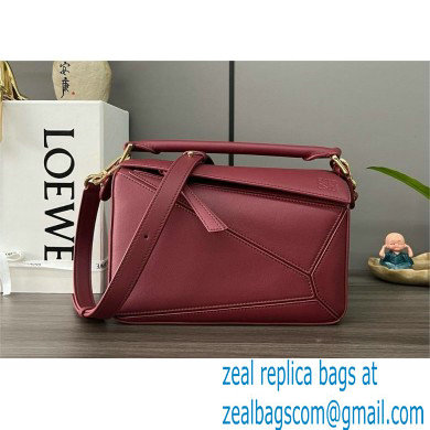 LOEWE Small Puzzle bag in in classic calfskin burgundy 2024