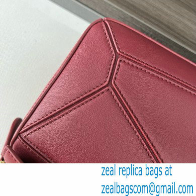 LOEWE Small Puzzle bag in in classic calfskin burgundy 2024