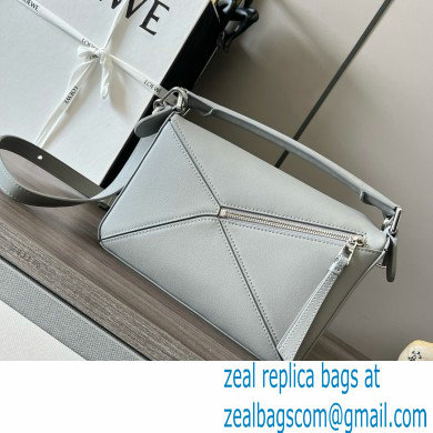 LOEWE Small Puzzle bag in in classic calfskin gray 2024