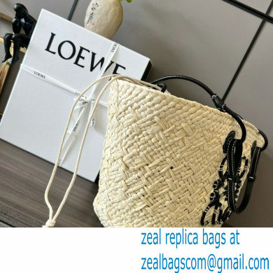 Loewe Small Anagram Basket bag in iraca palm and calfskin Natural/Black 2024