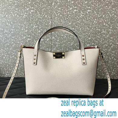 VALENTINO SMALL ROCKSTUD GRAINY CALFSKIN BAG WITH CONTRASTING LINING white 2024 - Click Image to Close