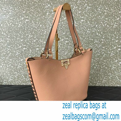 Valentino Garavani Rockstud Leather Tote PINK 2024