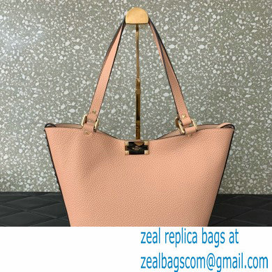 Valentino Garavani Rockstud Leather Tote PINK 2024