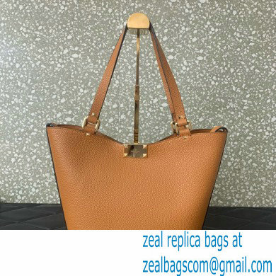 Valentino Garavani Rockstud Leather Tote TAN 2024