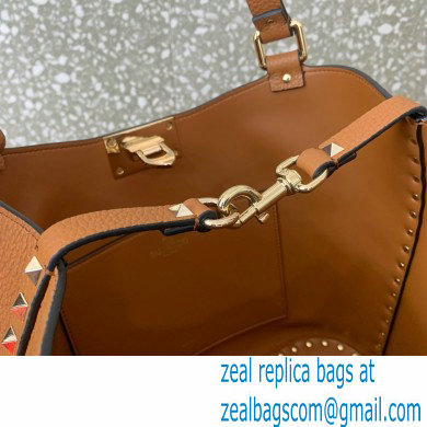 Valentino Garavani Rockstud Leather Tote TAN 2024