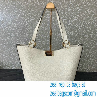 Valentino Garavani Rockstud Leather Tote WHITE 2024 - Click Image to Close