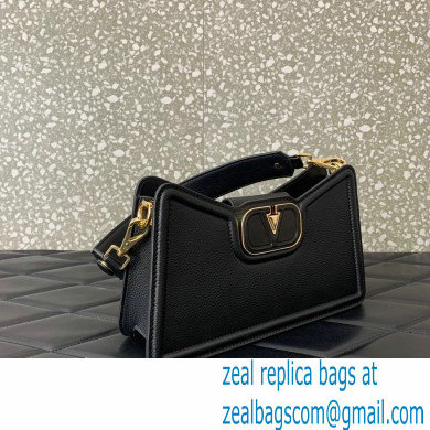 Valentino VLogo Leather shoulder bag in grainy calfskin Black 2024