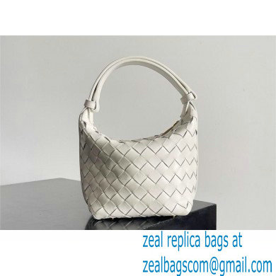 bottega veneta Candy Wallace Shoulder bag white 2024