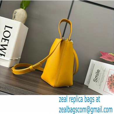 loewe mini Pebble Bucket bag in mellow calfskin Sunflower 2024