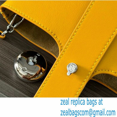 loewe mini Pebble Bucket bag in mellow calfskin Sunflower 2024