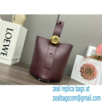 loewe mini Pebble Bucket bag in mellow calfskin dark burgundy 2024