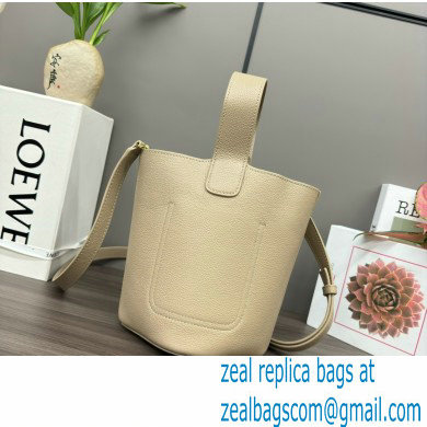 loewe mini Pebble Bucket bag in soft grained calfskin sand 2024